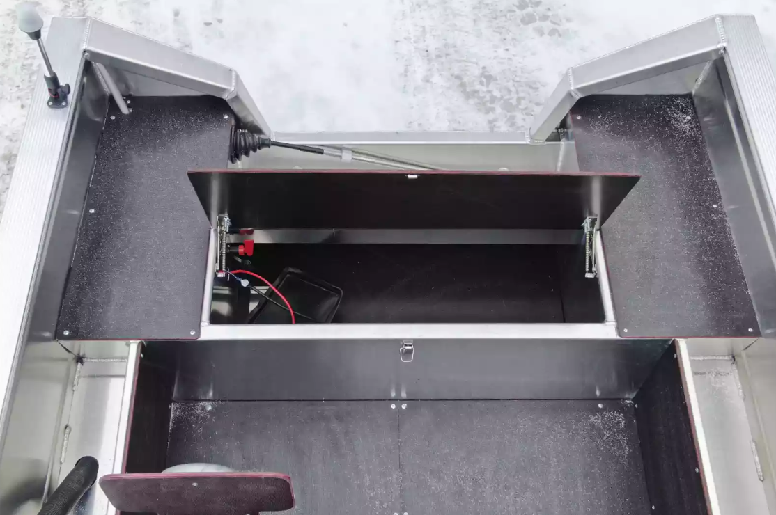 Алюминиевая лодка Неман-400 С в Дербенте