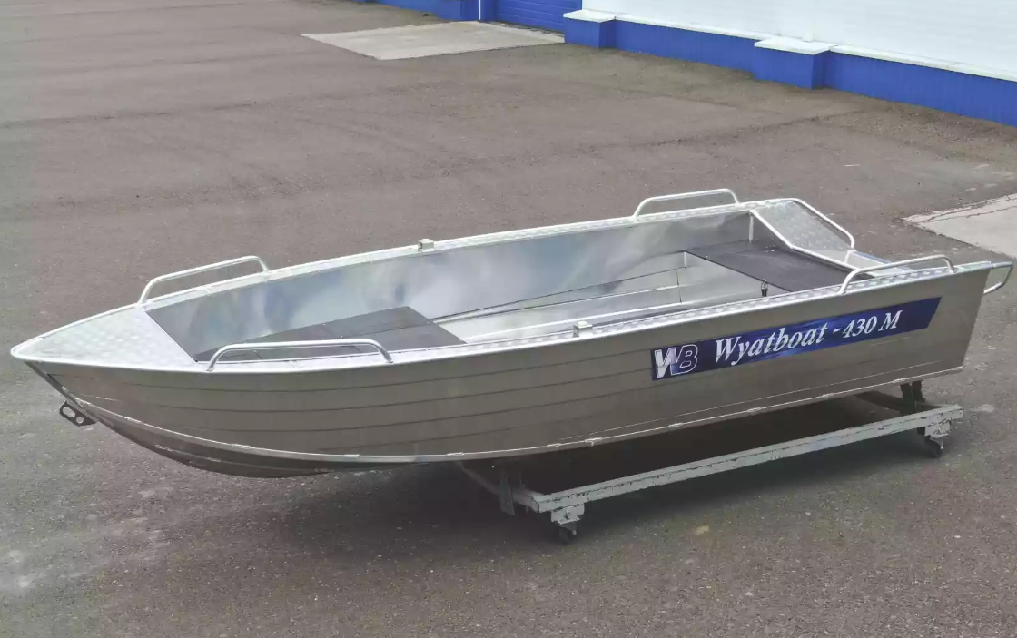 Алюминиевая лодка  Wyatboat-430М FISH в Дербенте