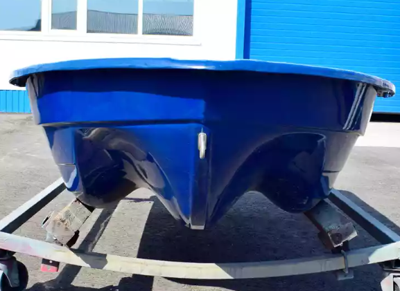 Стеклопластиковая лодка Neman-340 (тримаран) в Дербенте