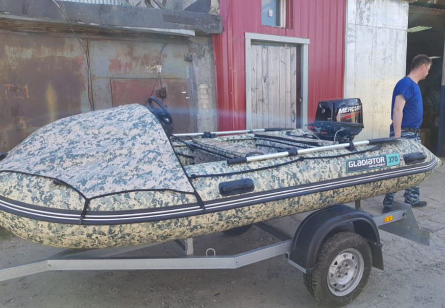 НАДУВНАЯ ЛОДКА GLADIATOR C370AL в Дербенте