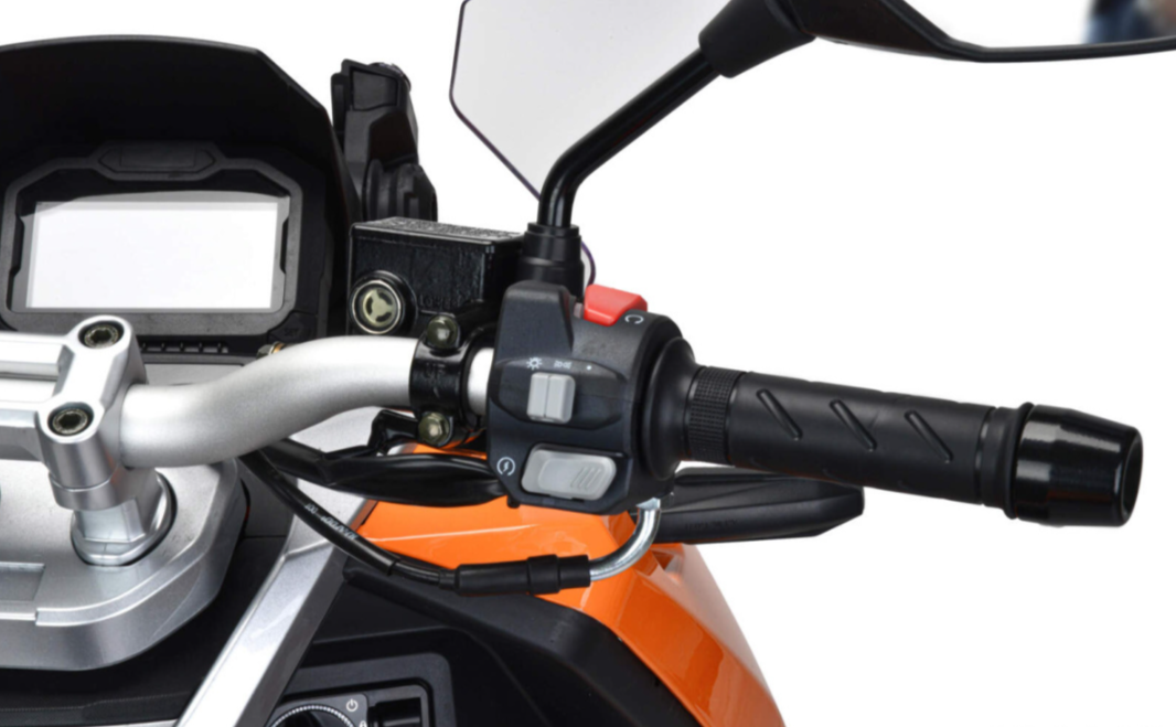 Скутер MOTOLAND (МОТОЛЕНД) T-MAX 150 в Дербенте