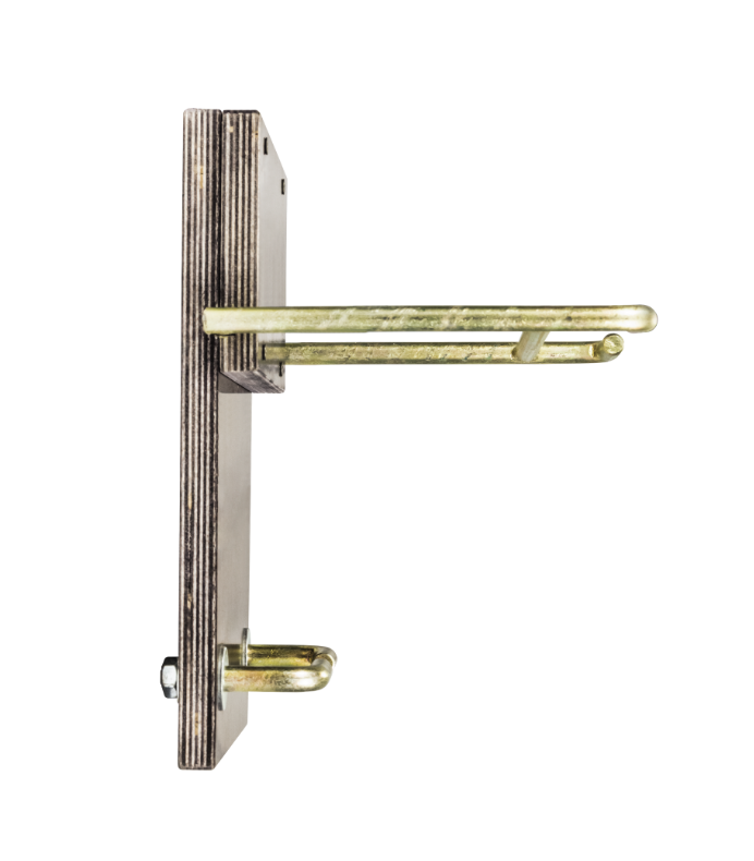 Навесной транец в Дербенте