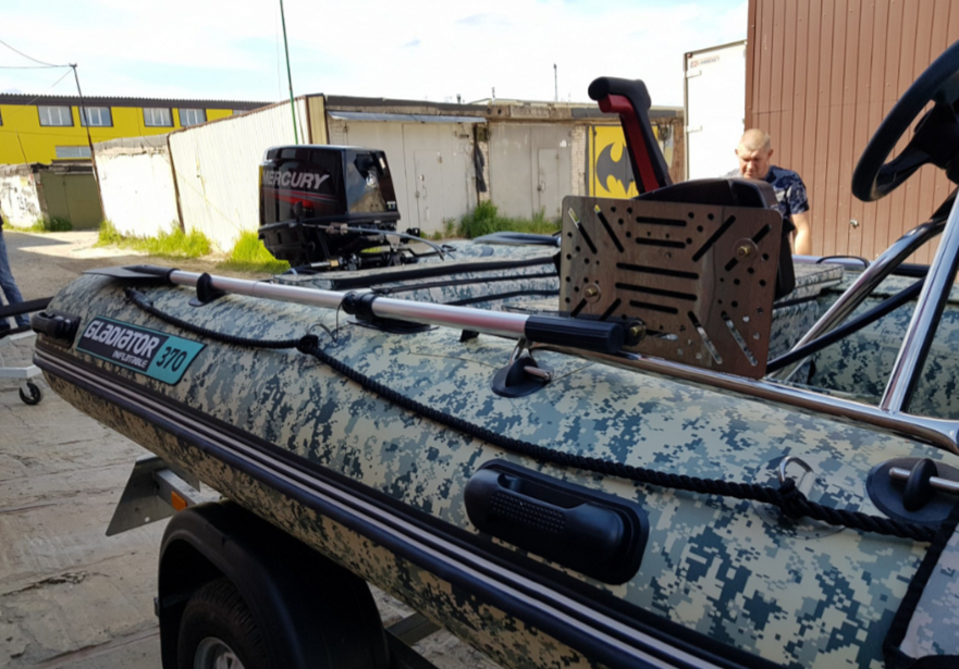 НАДУВНАЯ ЛОДКА GLADIATOR C370AL в Дербенте