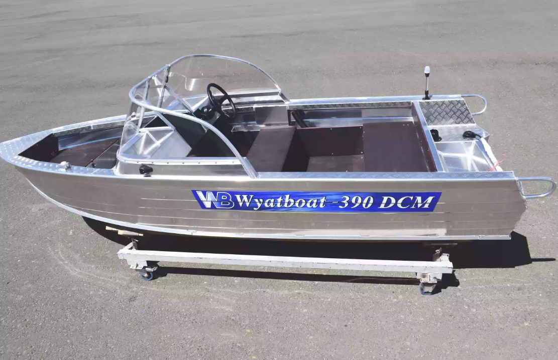 Алюминиевая лодка Wyatboat-390 DCM в Дербенте