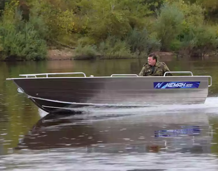 Алюминиевая лодка Неман-500 P в Дербенте