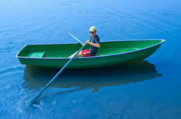 Стеклопластиковая Лодка Голавль в Дербенте