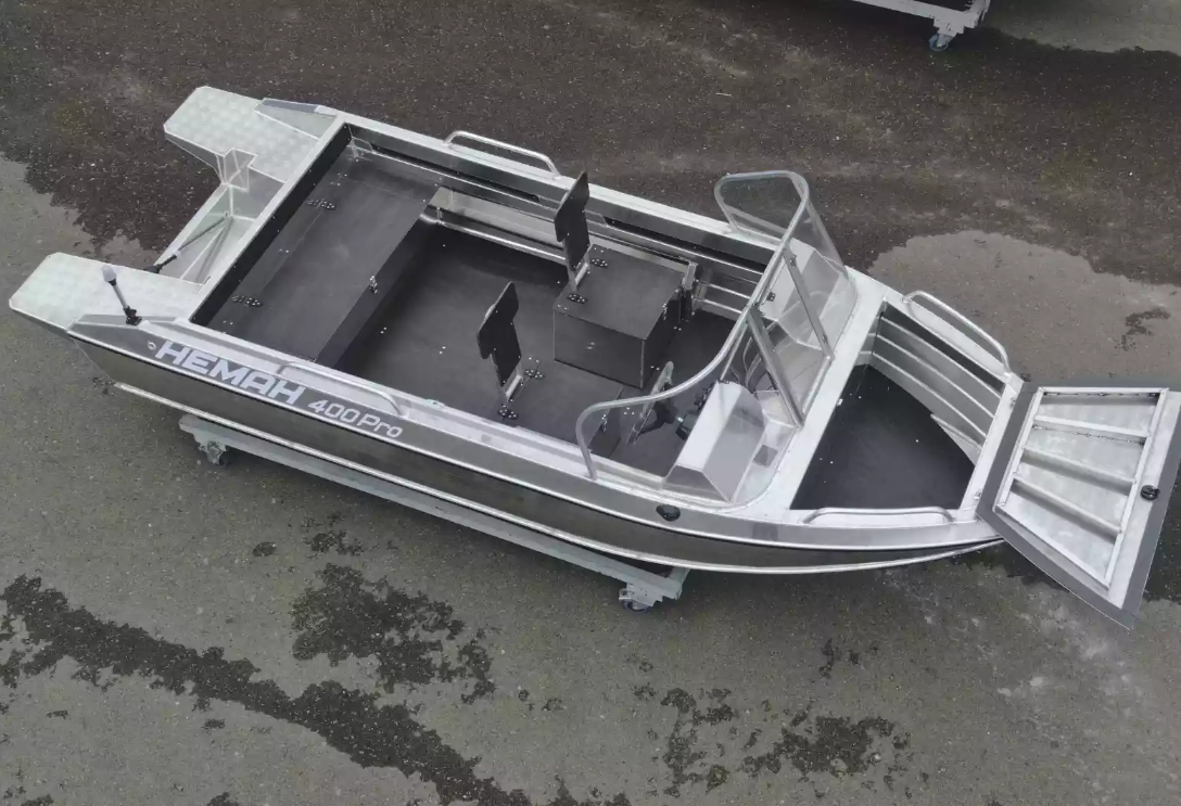Алюминиевая лодка  Neman-400 PRO в Дербенте