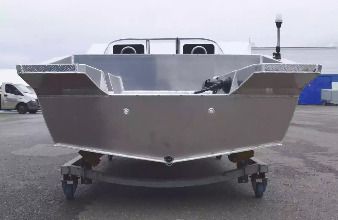 Алюминиевая лодка  Neman-400 PRO в Дербенте