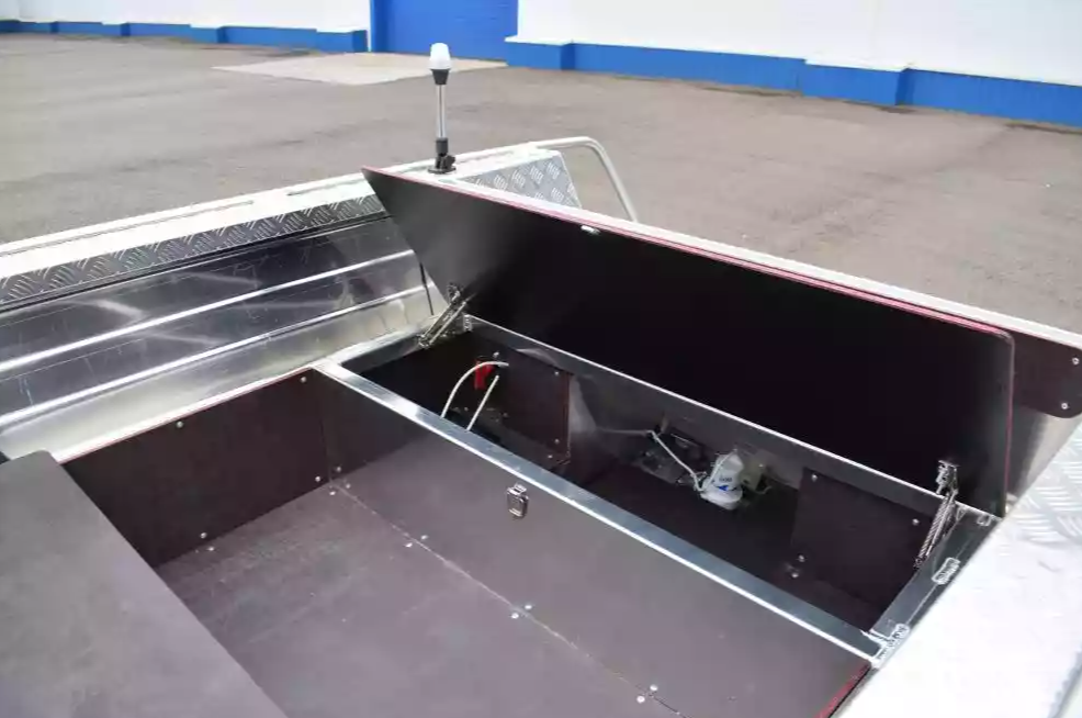Алюминиевая лодка Wyatboat-390 DCM Увеличенный борт в Дербенте