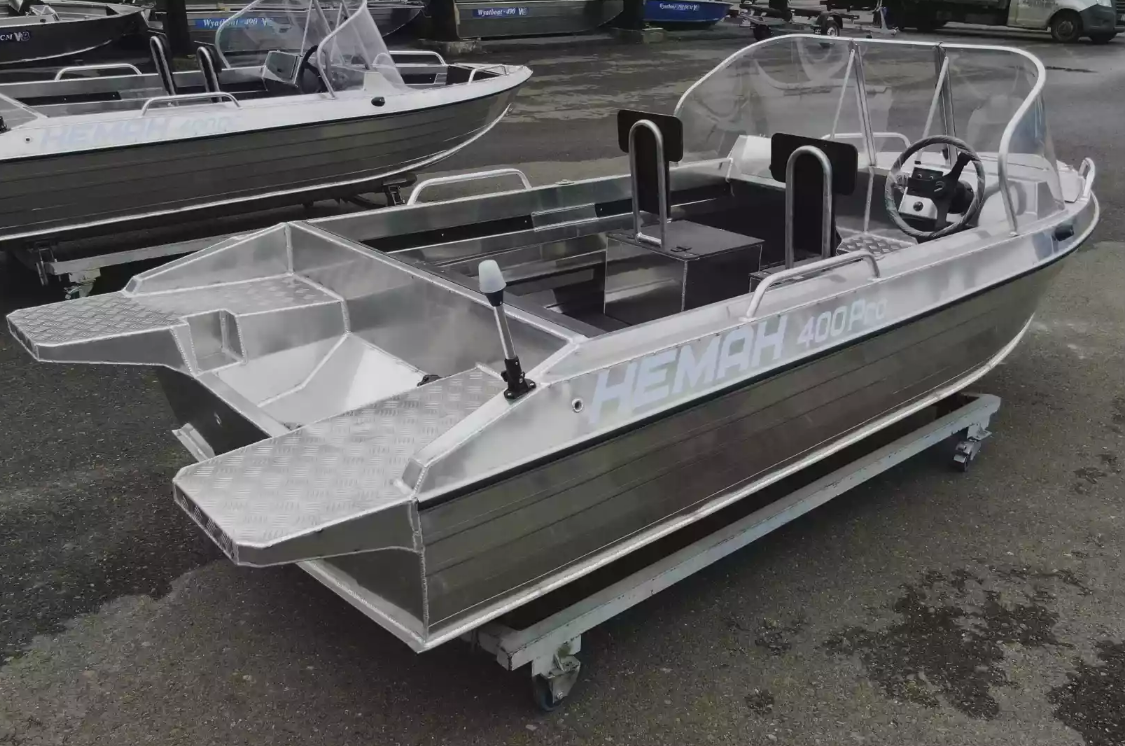 Алюминиевая лодка  Neman-400 PRO в Дербенте