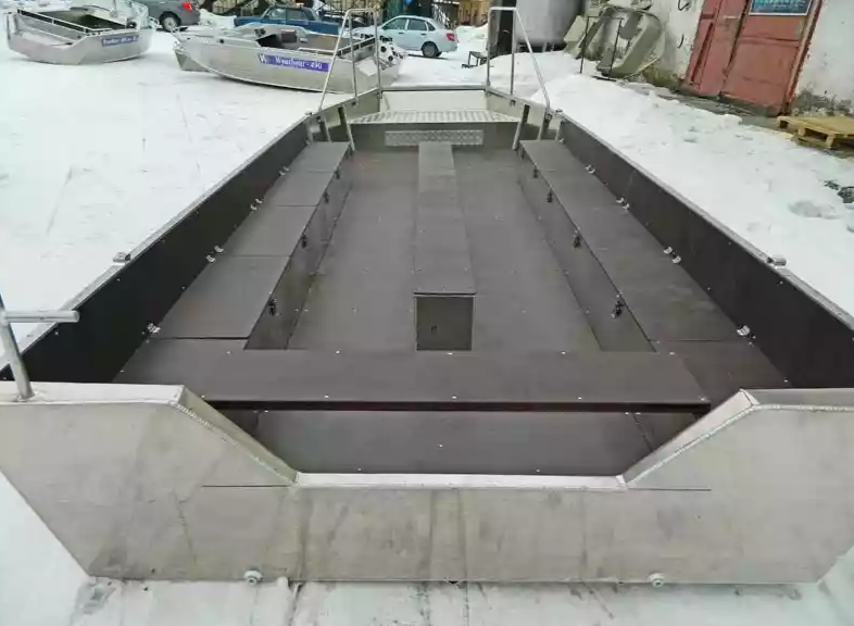 Алюминиевая лодка Wyatboat-600 в Дербенте