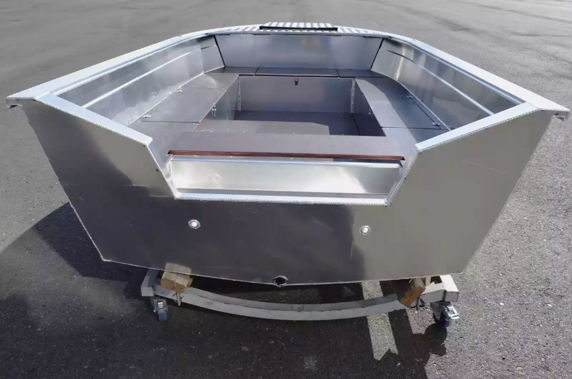 Алюминиевая лодка Неман-400 Р PRO в Дербенте