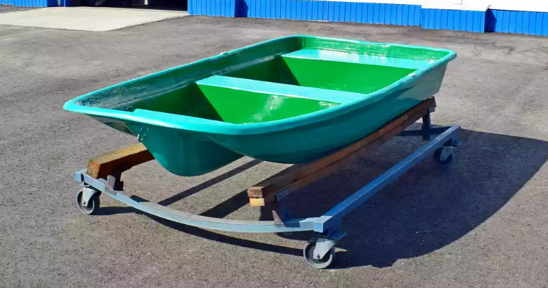 Стеклопластиковая лодка Старт (тримаран) в Дербенте