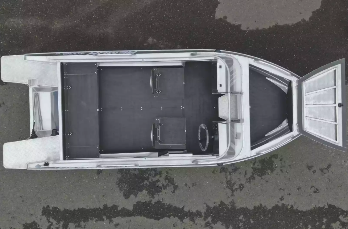 Алюминиевая лодка  Neman-400 PRO в Дербенте