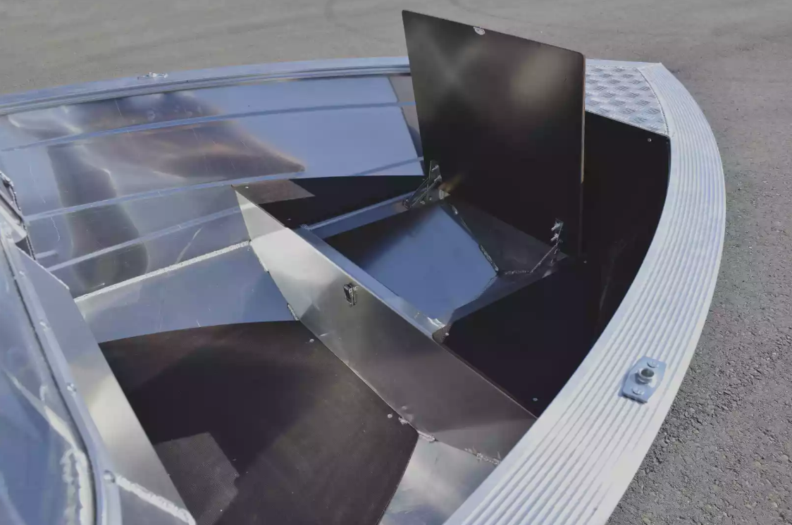 Алюминиевая лодка  Неман-400 DCM в Дербенте