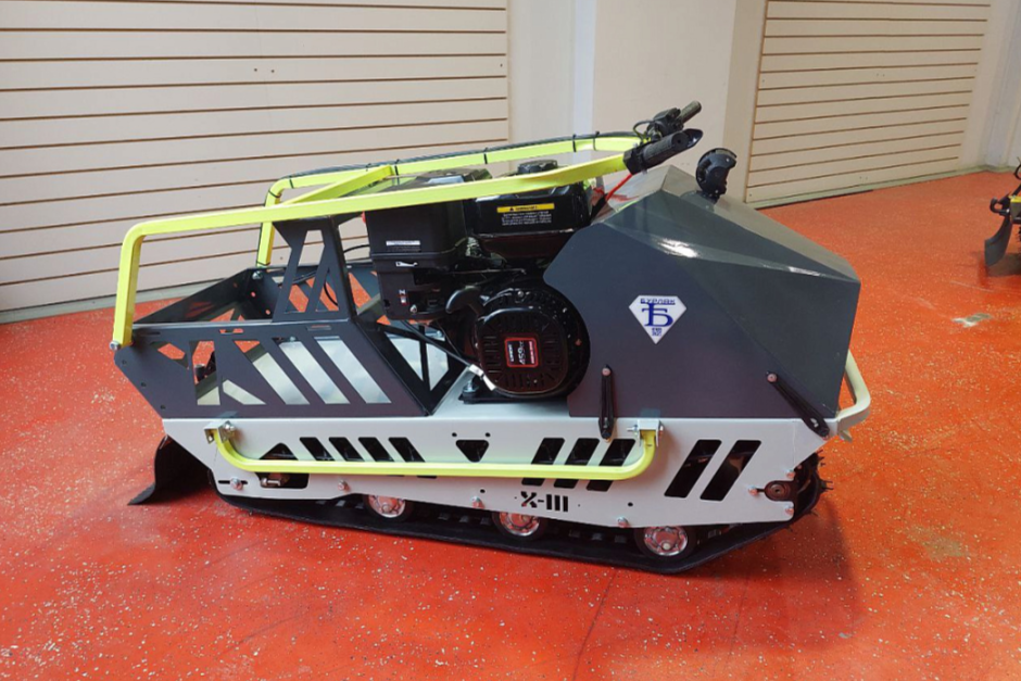 Мотобуксировщик Бурлак Пионер в Дербенте