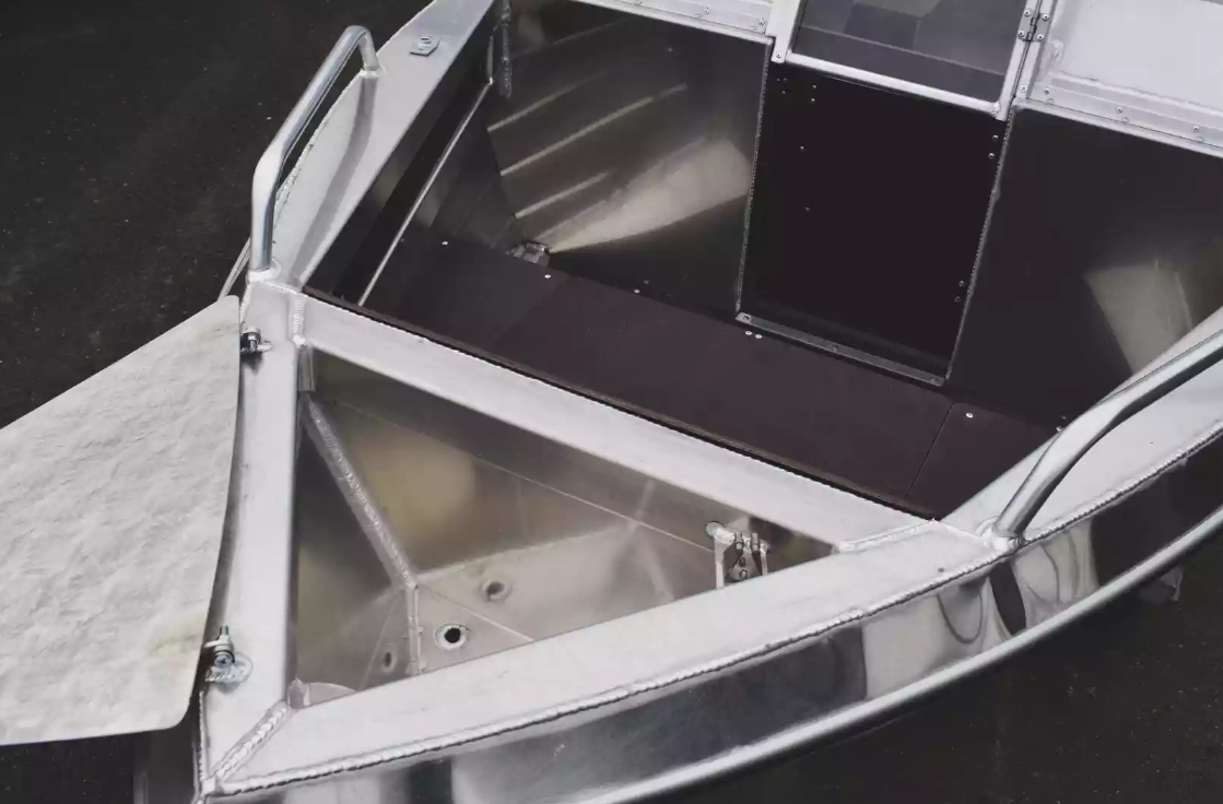 Алюминиевая лодка  Neman-400 DC в Дербенте