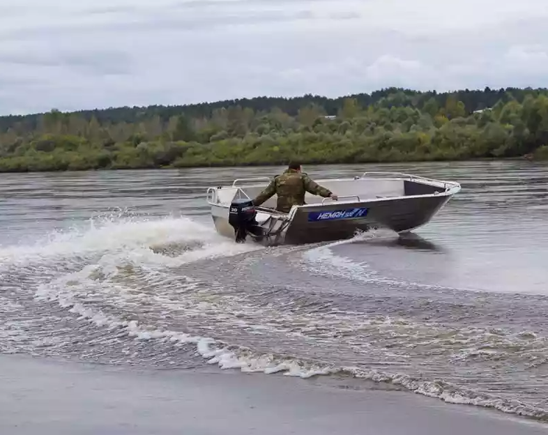 Алюминиевая лодка Неман-500 P в Дербенте