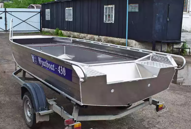 Алюминиевая лодка  Wyatboat-430 Master в Дербенте
