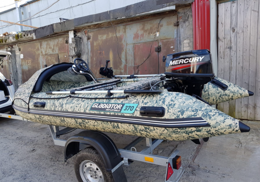 НАДУВНАЯ ЛОДКА GLADIATOR C370AL в Дербенте