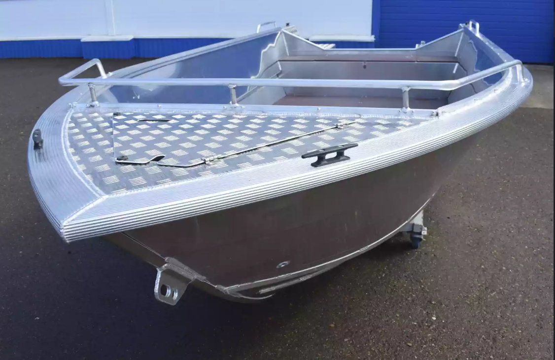 Алюминиевая лодка Неман-500 P в Дербенте