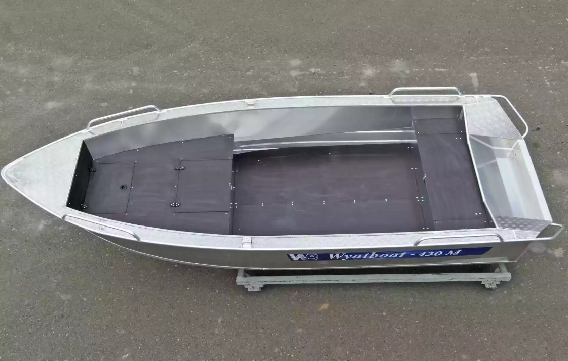 Алюминиевая лодка  Wyatboat-430М FISH в Дербенте