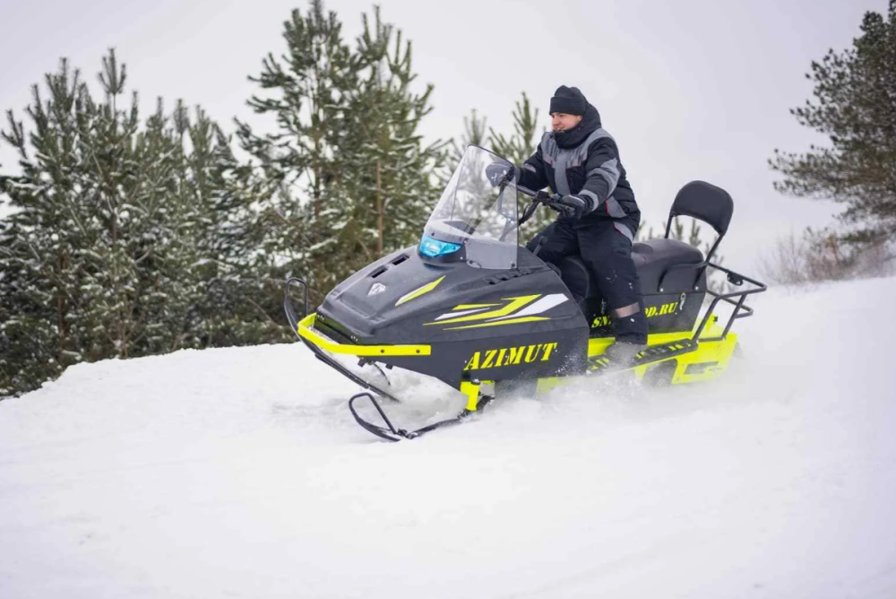 Миниснегоход Бурлак Азимут 24 л.с. , эл.запуск, реверс, тормоз гидравл, капот черный в Дербенте