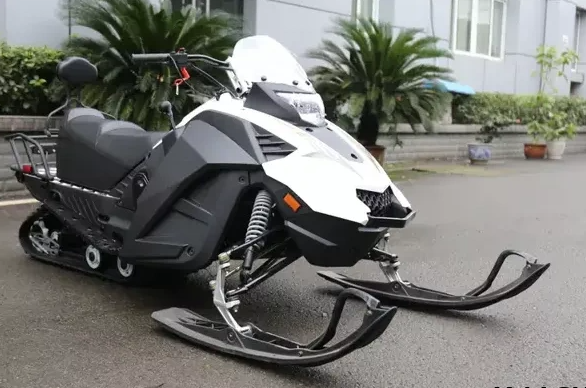 Снегоход ULAR 220 в Дербенте