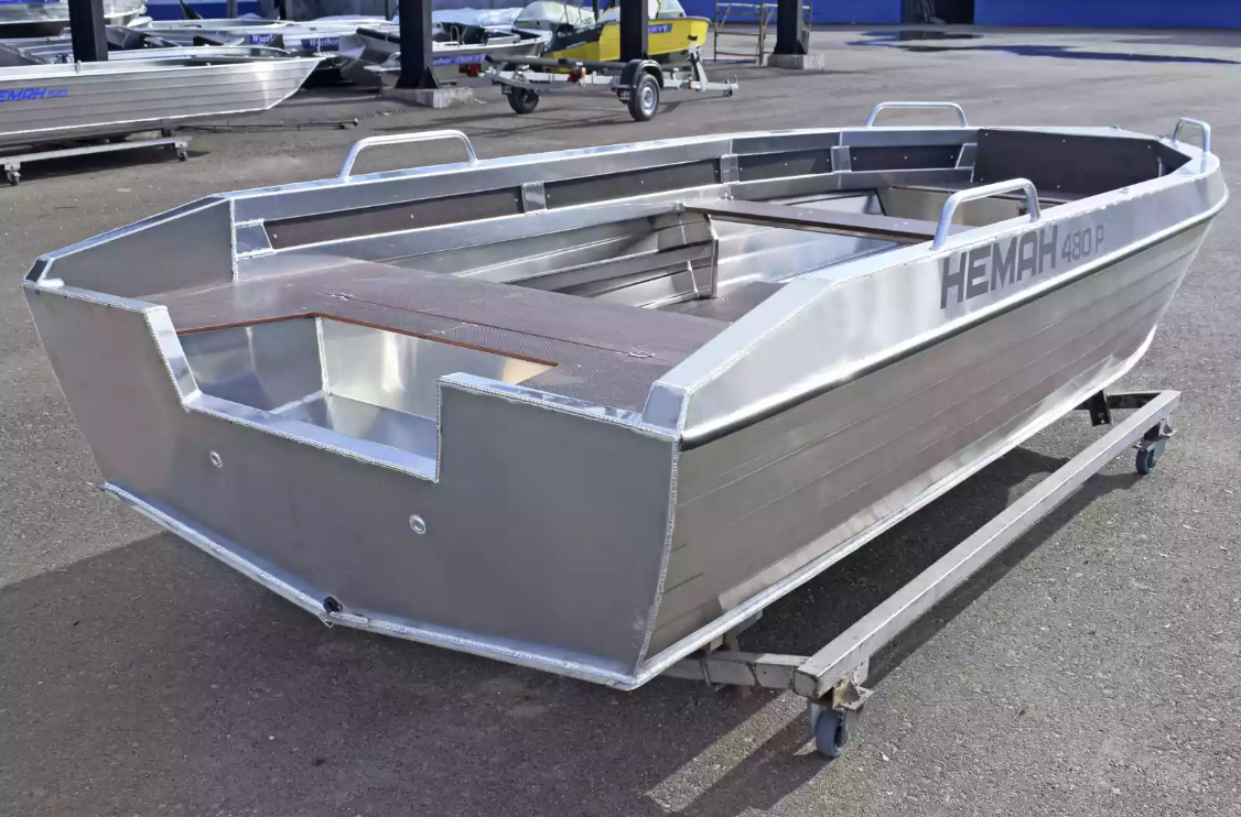 Алюминиевая лодка  Неман-480 Р в Дербенте