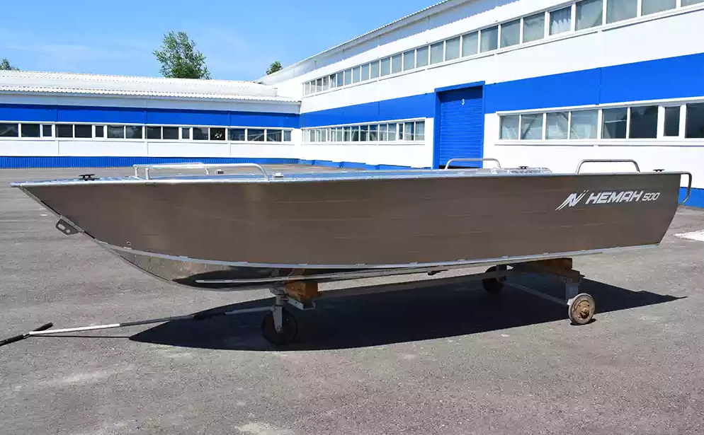 Алюминиевая лодка Неман-500 P в Дербенте