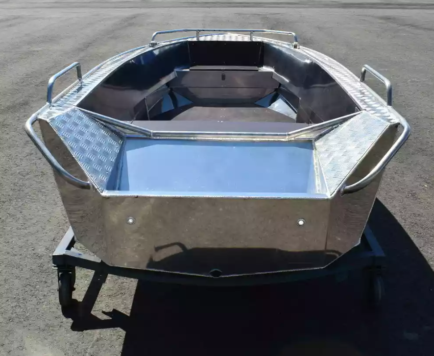 Алюминиевая лодка  Wyatboat-430М в Дербенте