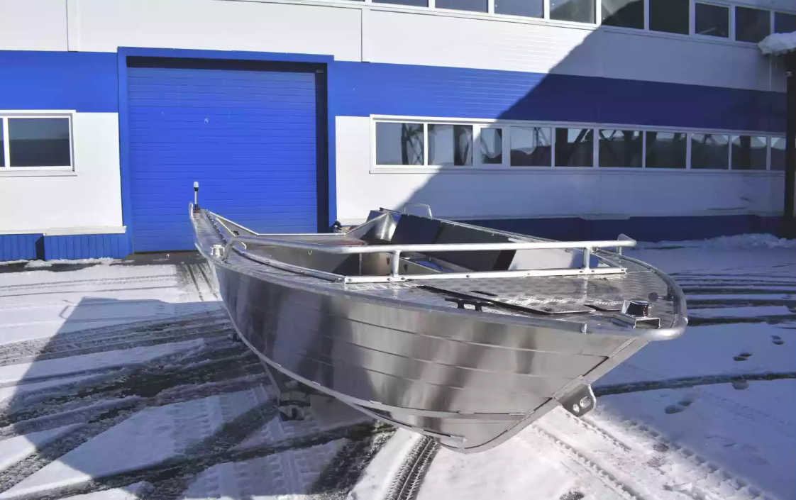 Алюминиевая лодка Неман-500 P в Дербенте