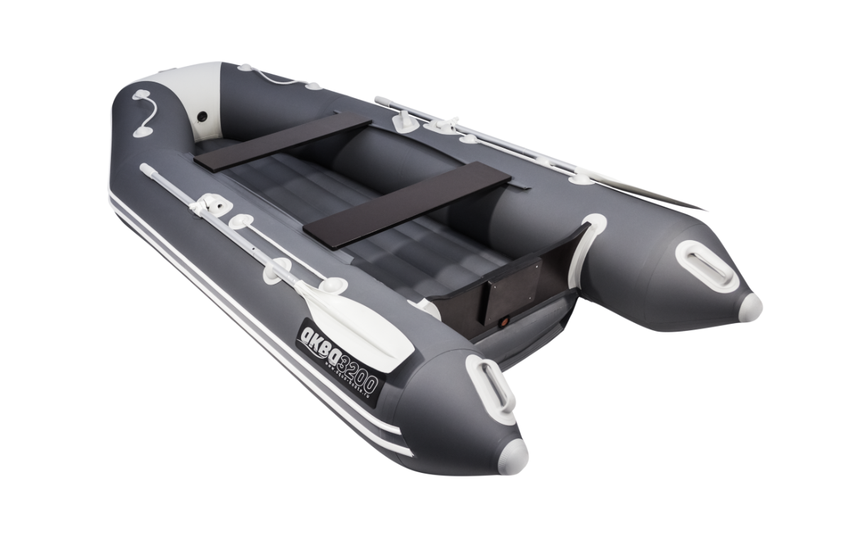 Лодка АКВА 3200 нднд в Дербенте