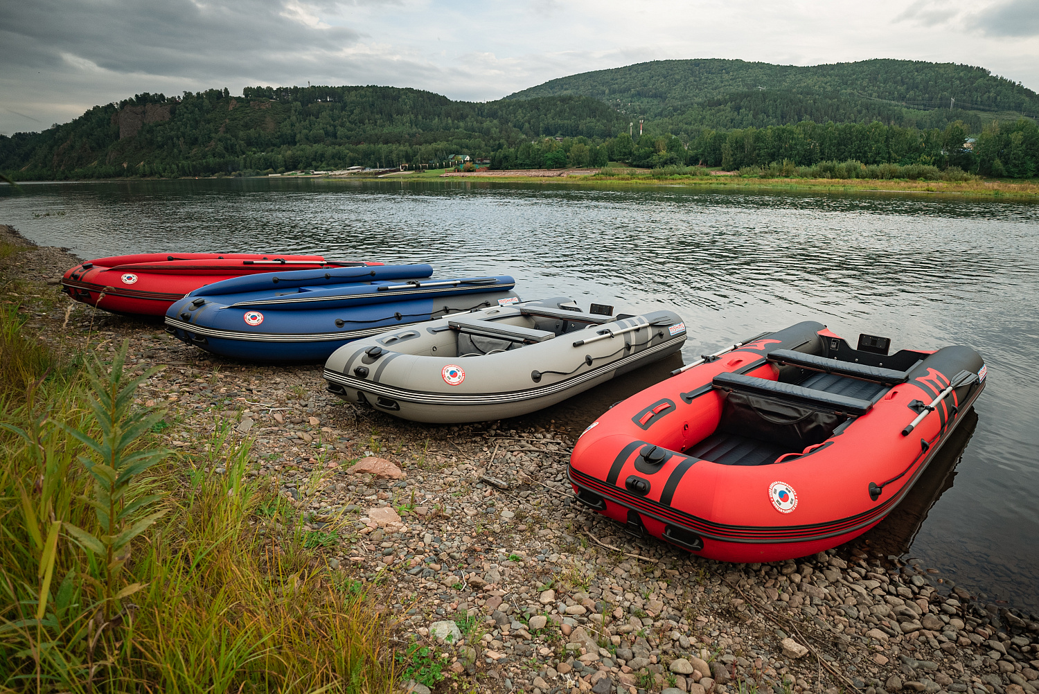 Лодка MISHIMO RIVER FJET PRO 430  под водомет в Дербенте