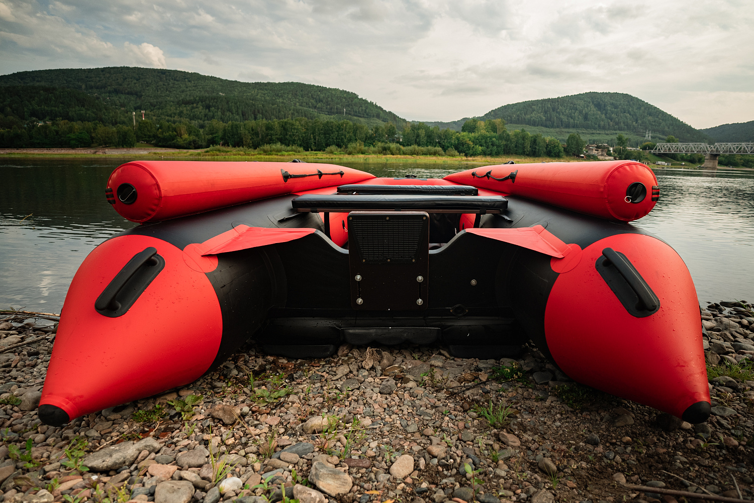 Лодка MISHIMO RIVER FJET PRO 430  под водомет в Дербенте