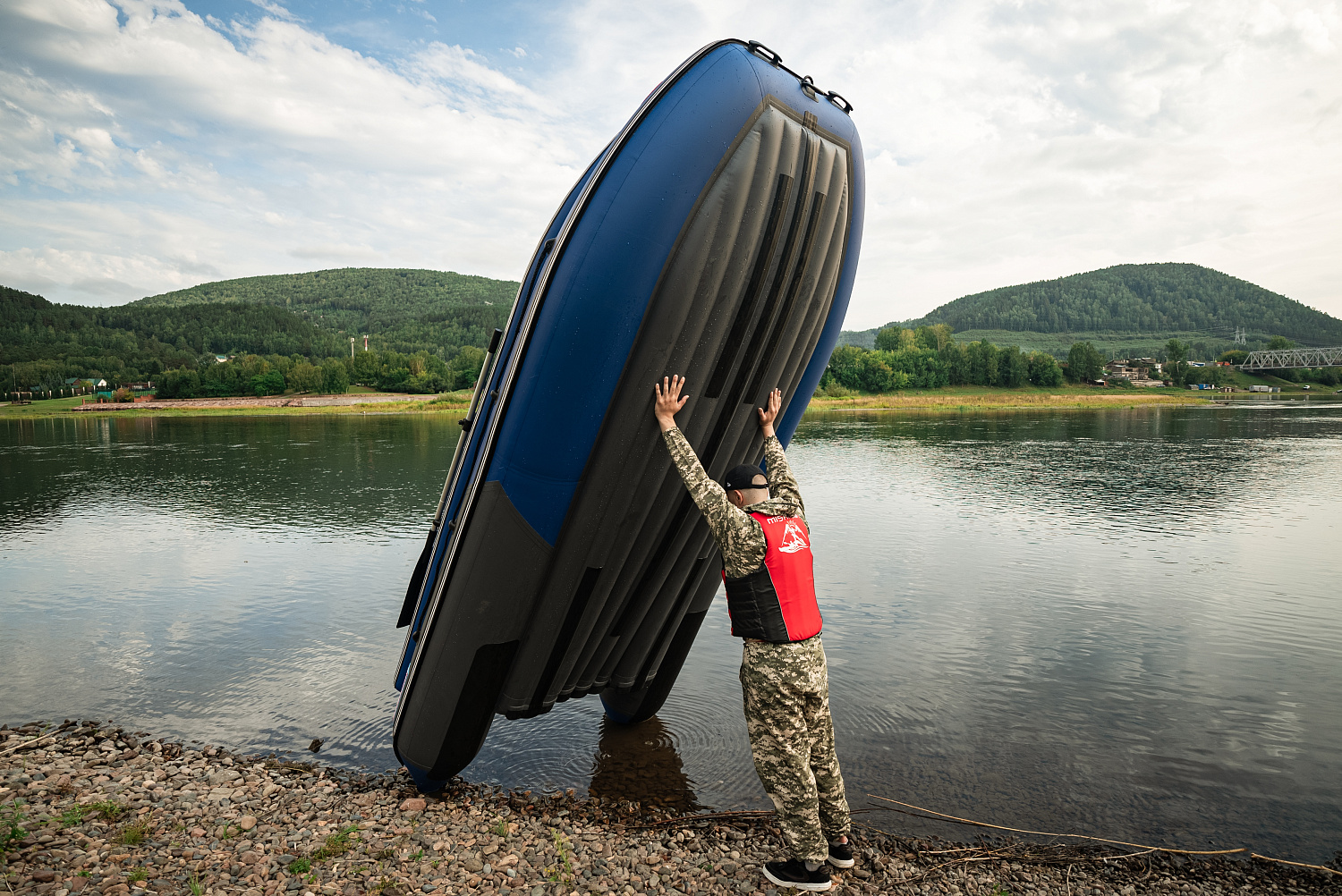 Лодка MISHIMO RIVER FJET PRO 430  под водомет в Дербенте