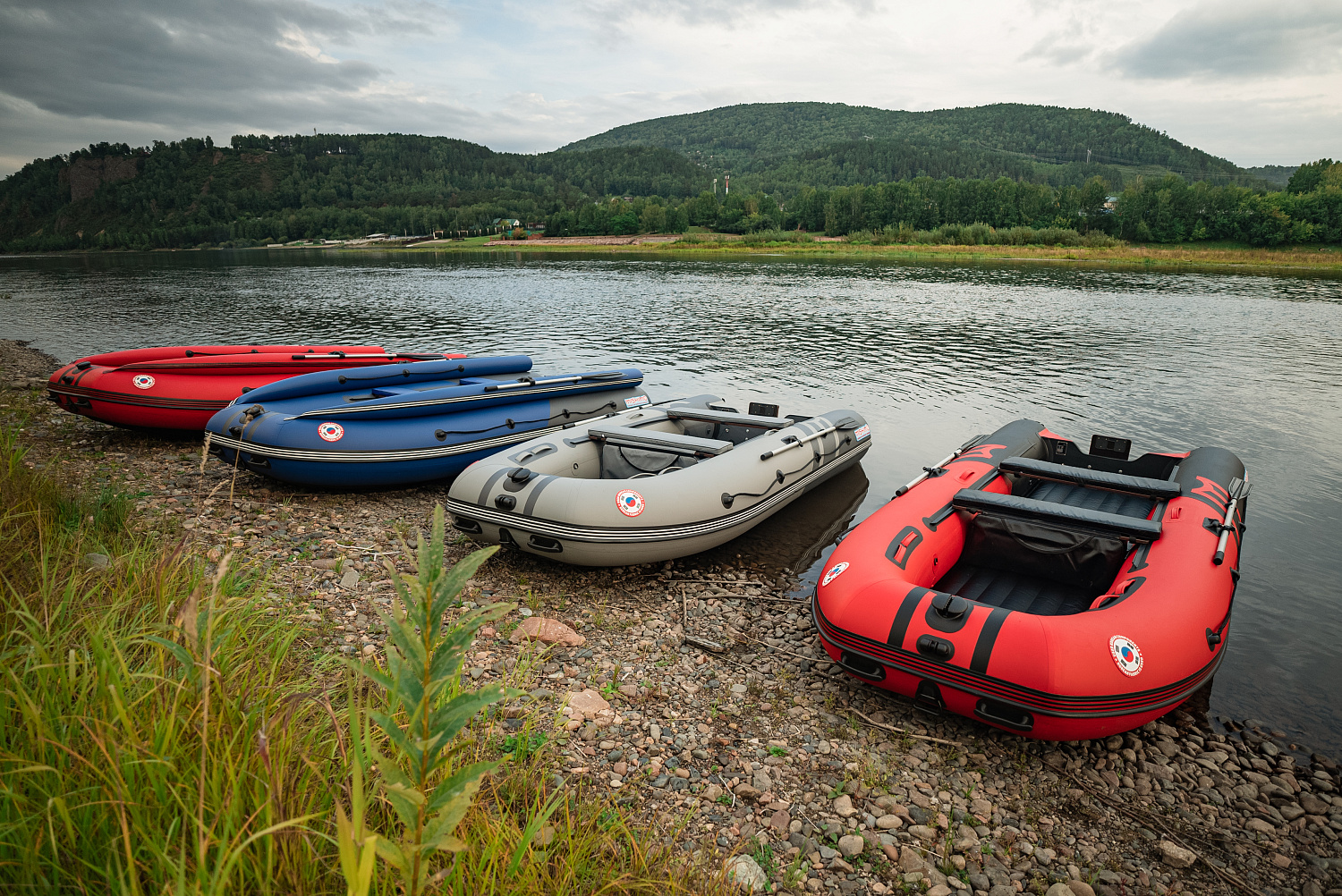 Лодка MISHIMO RIVER FJET PRO 430  под водомет в Дербенте